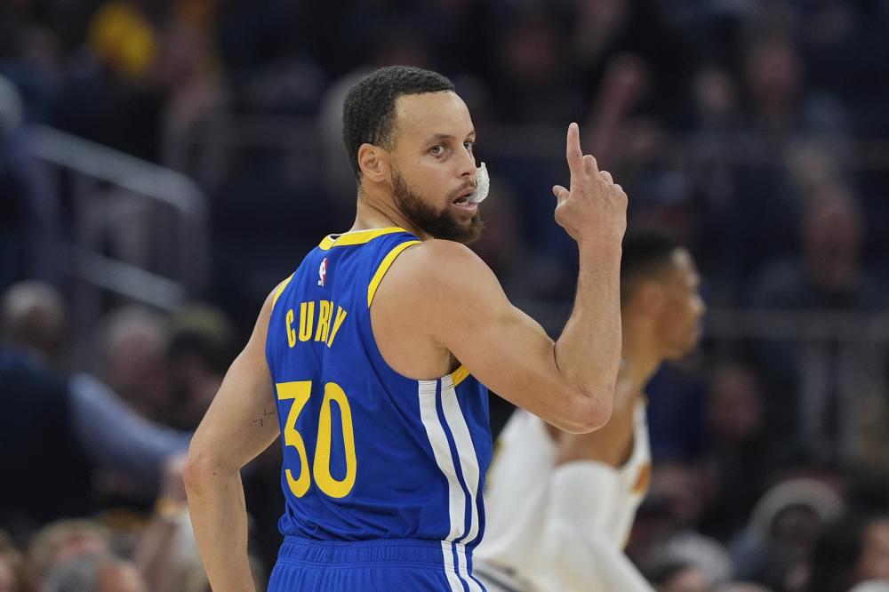 吸引更多年 吸引更多年